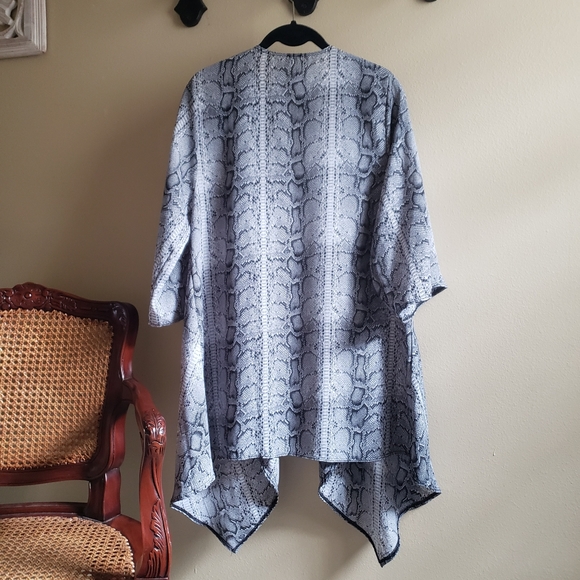 ❤ Snakeskin RuanaWrap - Picture 2 of 3